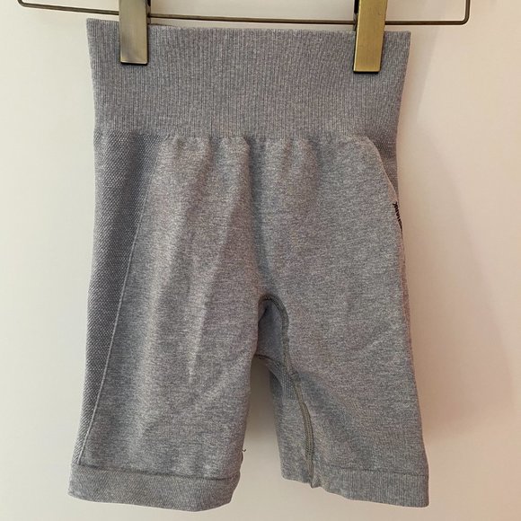 Gymshark High-wasted Flex Cycling Shorts - Picture 4 of 10